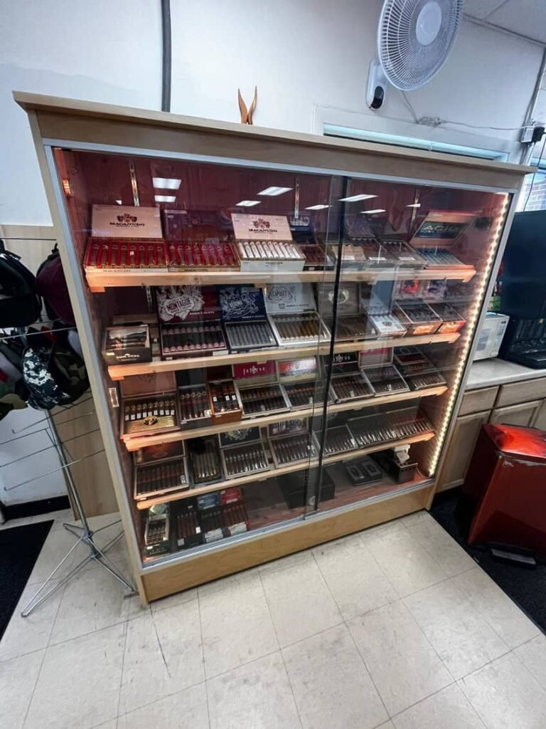 Cigar cabinet for cigar and tobacco with lights and size 6 by 4 feet